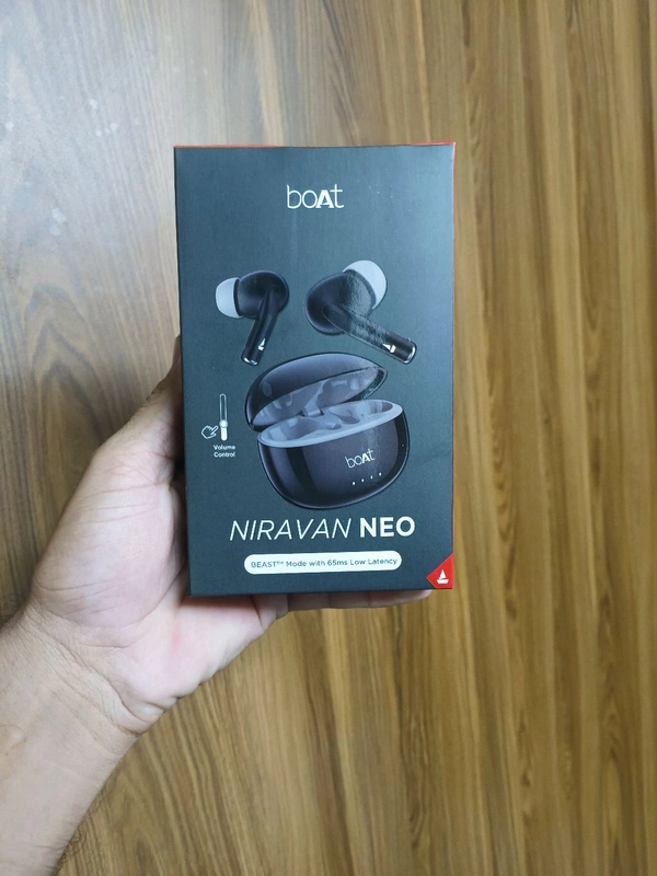 Boat New Nirvana Neo Light Weight Volume Control Earbuds 