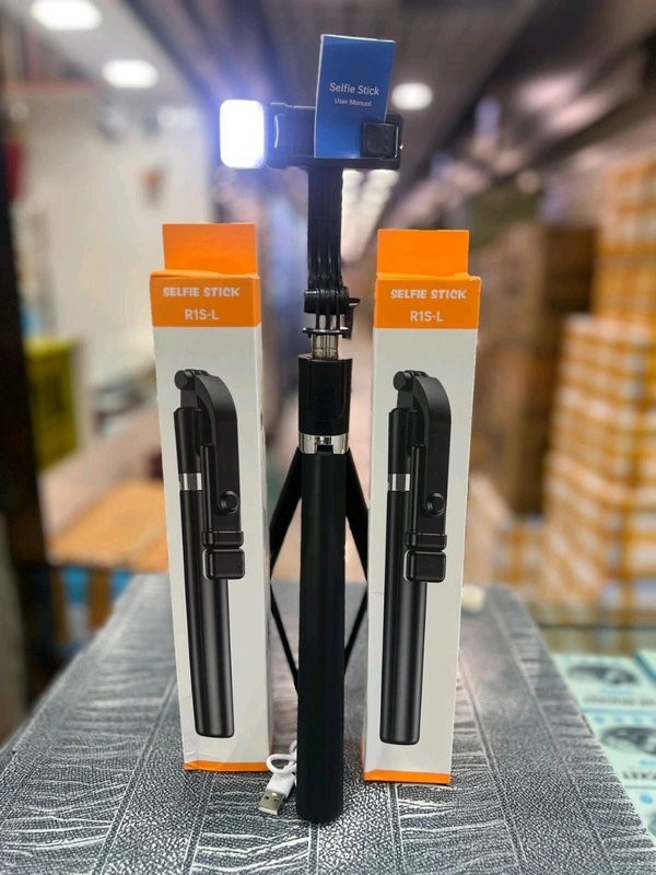 New Metal R-1S-L Selfie Stick With 7 ft Stand & Light & Blutooth (ABS& STAINLESS STEEL)