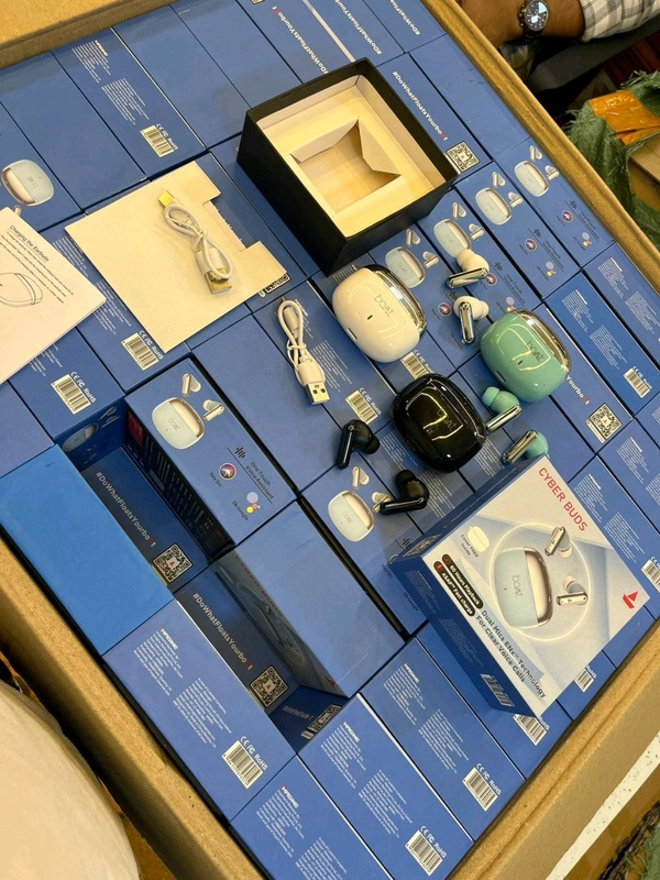 New Boat Cyber Buds 💯% Og Extra Bass Sound Shiny ✨ Earbuds (4 Different & Unique Colours)