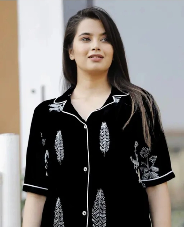 Neha Collection Black Printed Night Suit Gor Girls And Women - Black, M