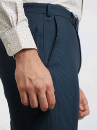 Dolly Fashion  Men Blue Smart Fit Structure Polyester Blend Trouser - 38