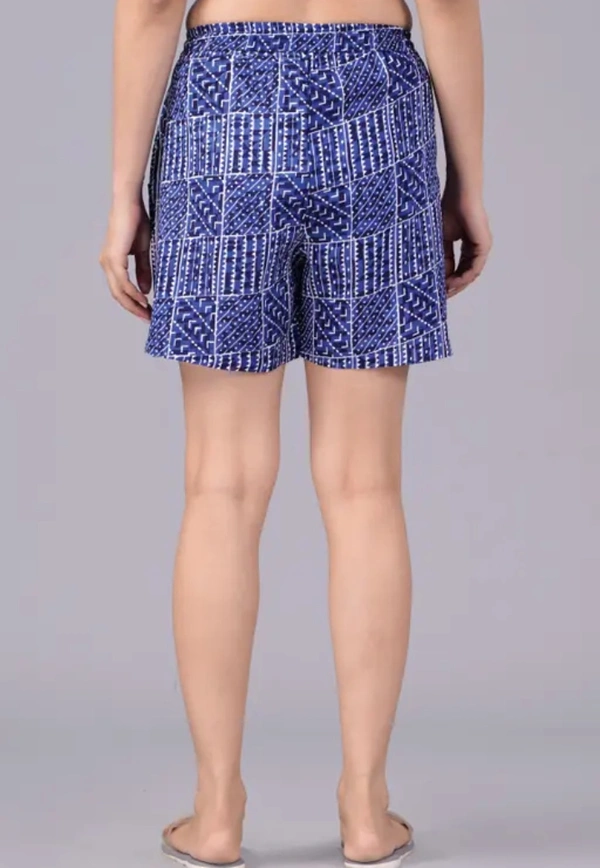 Neha Collection Women Blue Checked  Shorts - Blue, 32