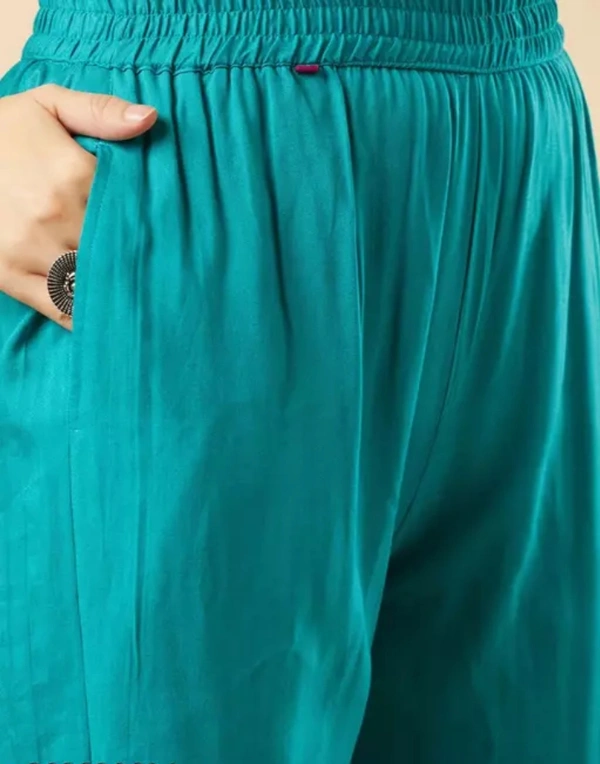 Neha Collection Women Stylish Alluring Kurta Sets - Green, XL