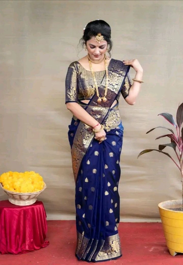 Kanjeevaram Women Kanjivaram Silk Saree - Beige