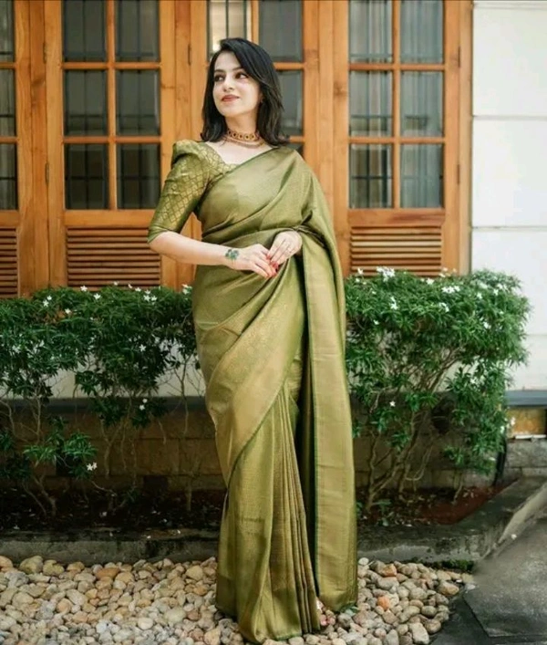 Kanjeevaram Women's Kanjivaram Soft Litchi Silk Saree With Blouse Piece - Green