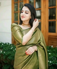 Kanjeevaram Women's Kanjivaram Soft Litchi Silk Saree With Blouse Piece - Green