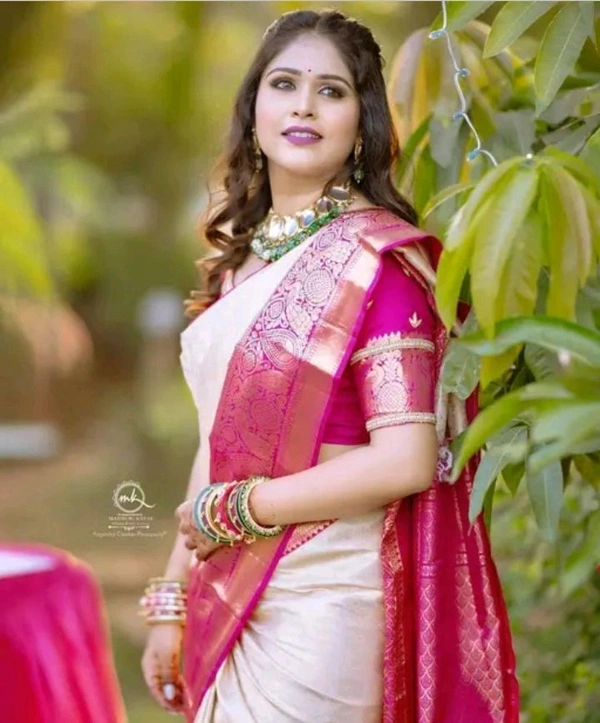 Kanjeevaram Kanjiveeram zari woven silk saree for women - White