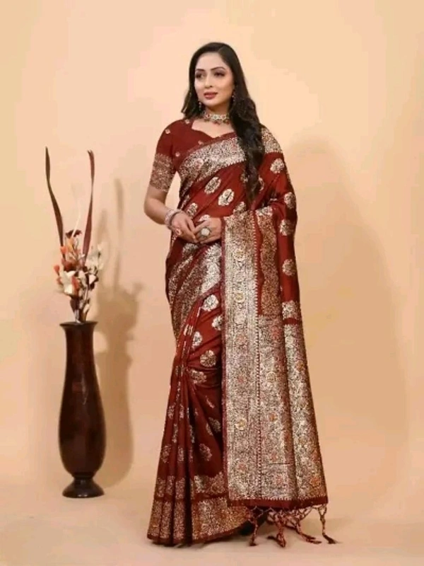 Kanjeevaram Silk Zari Weaving Jacquard Sarees with Blouse Piece