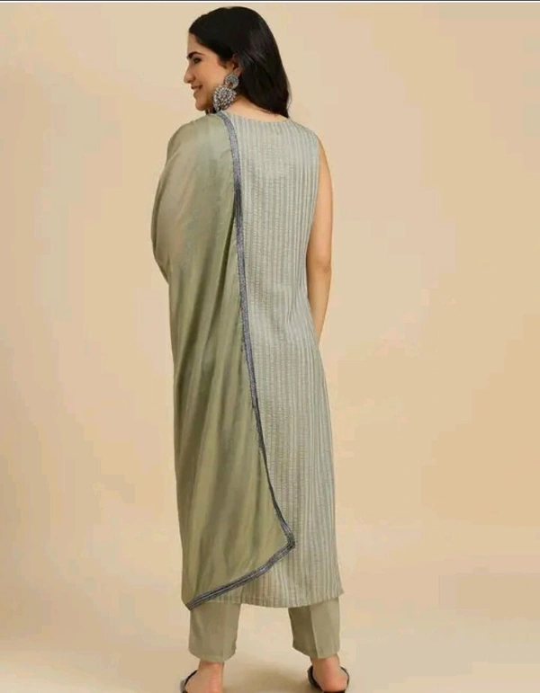 Neha Collection  Women Silk Blend Kurta Set With Dupatta - Envy, L