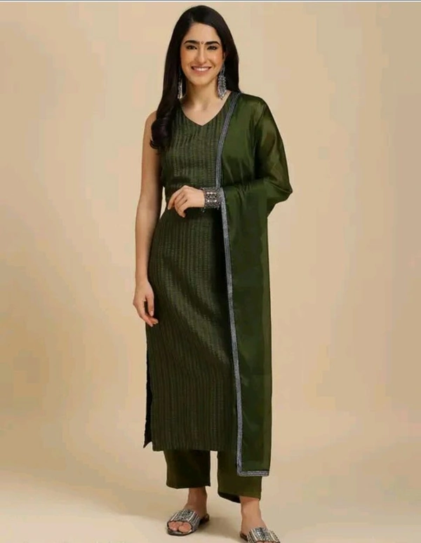 Neha Collection  Women's Silk Blend Kurta Set With Dupatta - Green, L