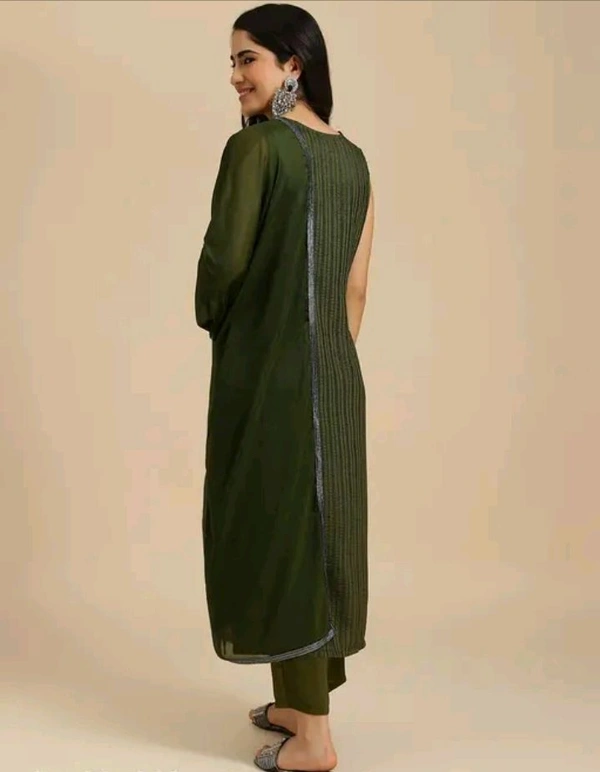 Neha Collection  Women's Silk Blend Kurta Set With Dupatta - Green, L