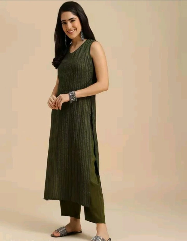 Neha Collection  Women's Silk Blend Kurta Set With Dupatta - Green, XXL