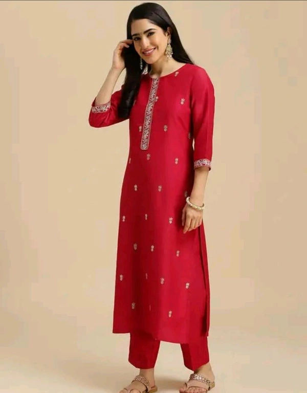Neha Collection  Women Chinon Embroidered Kurta Set With Dupatta - Red, M