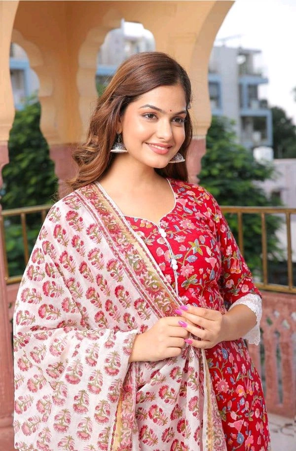 Neha Collection Women Cotton Blend Kurta Pant With Dupatta Set - XL