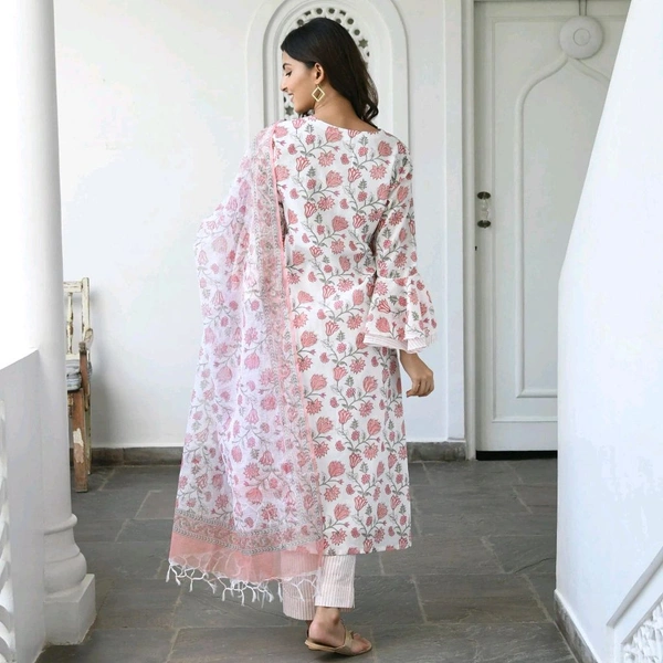 Neha Collection Beautiful 3-piece salwar kameez with dupatta - L