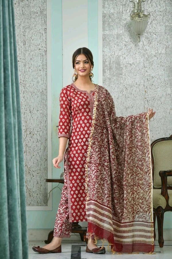Neha Collection Beautiful 3-piece salwar kameez with dupatta - M