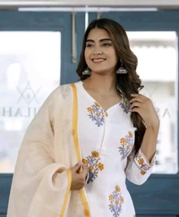 Neha Collection Beautiful 3-piece salwar kameez with dupatta - L