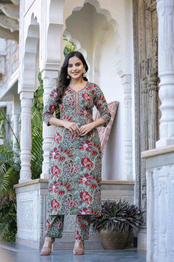 Neha Collection Beautiful 3-piece salwar kameez with dupatta - M