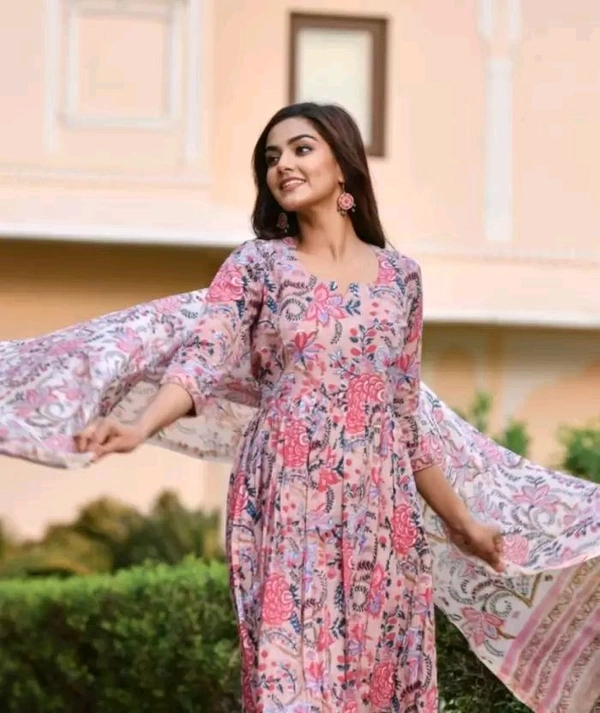 Neha Collection Beautiful 3-piece salwar kameez with dupatta - S