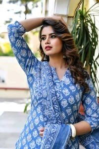 Neha Collection Beautiful 3-piece salwar kameez with dupatta - S