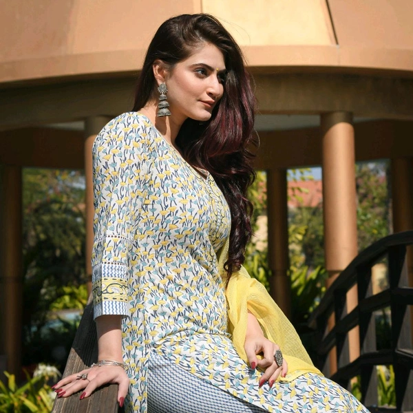 Neha Collection Beautiful 3-Piece Salwar Kameez With Dupatta - White, M
