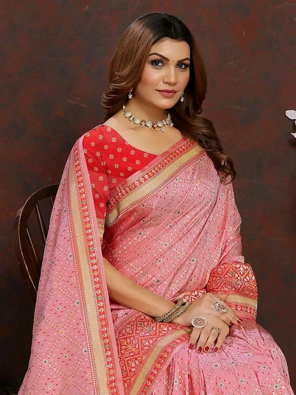 Peach Ethnic motif Banarasi Jacquard woven saree