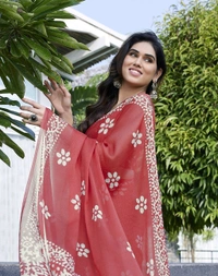  Ruhi Peach Chiffon Printed Saree With Printed Blouse Piece