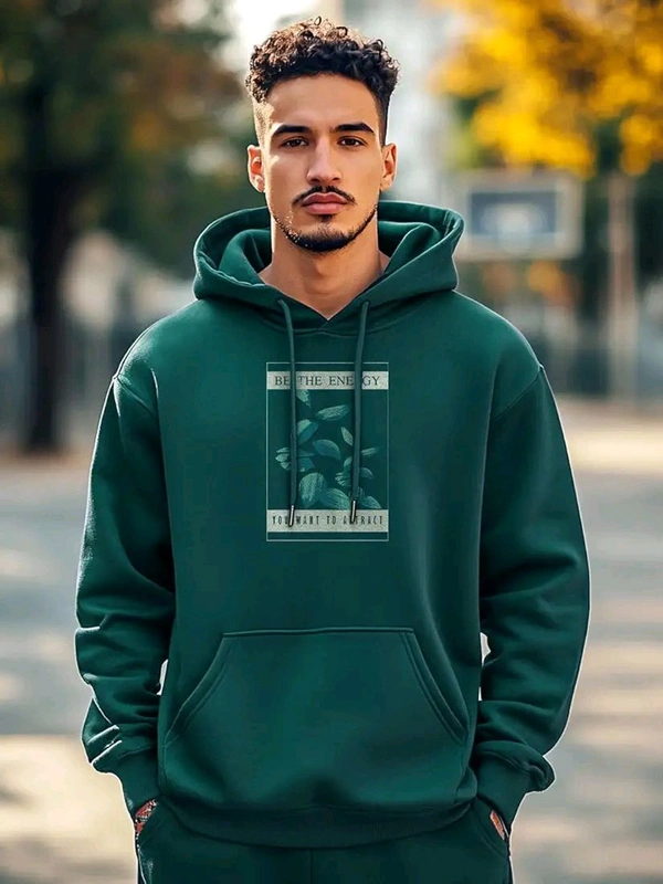 Men's Casual Green Hoodie with Modern Graphic Print - XL