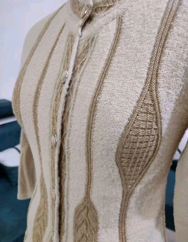Women's  Pure Wool Self Design Full Sleeve Cardigan - S