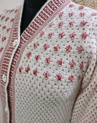 Women's  Pure Wool Self Design Full Sleeve Cardigan - M