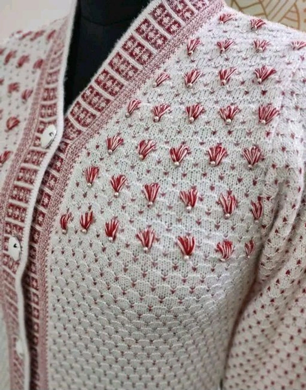Women's  Pure Wool Self Design Full Sleeve Cardigan - M