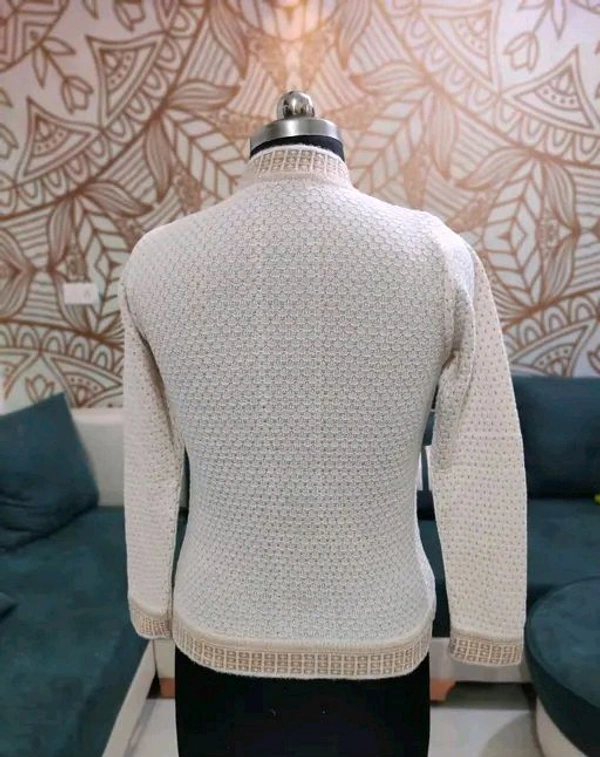 Women's  Pure Wool Self Design Full Sleeve Cardigan - M