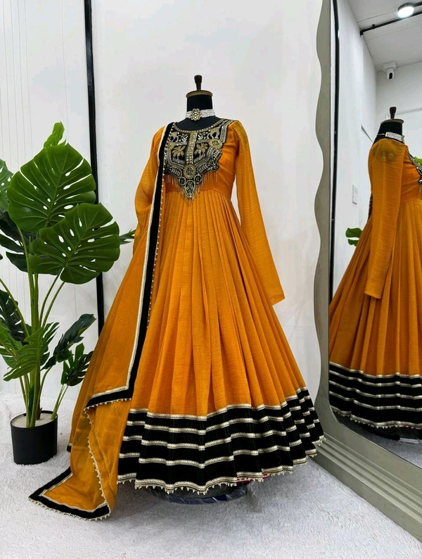 Prayosha Gold Crush Velvet Top with Diamond Work Dupatta - XL