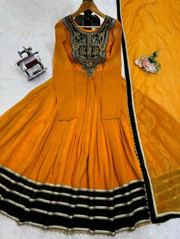 Prayosha Gold Crush Velvet Top with Diamond Work Dupatta - XL