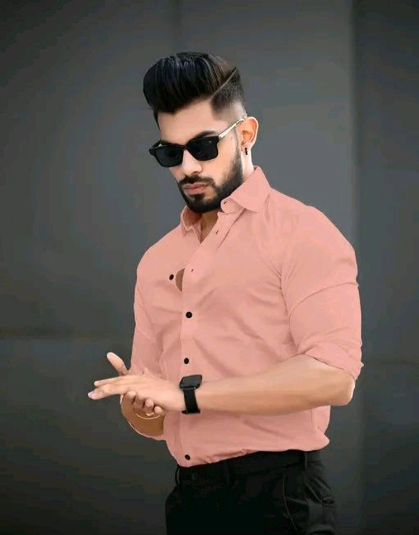 Men's Solid Spread Collar Peach Shirts - M