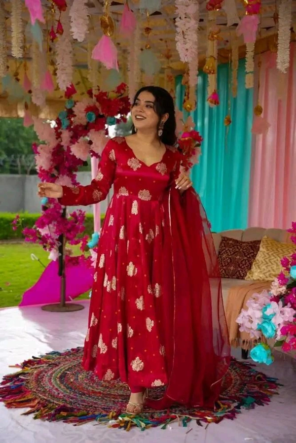 Prayosha Heavy Chinon Silk Embroidered Gown Set with Dupatta - XXL
