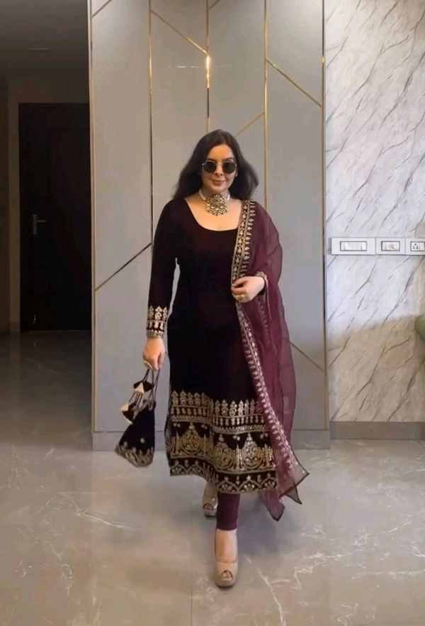 Prayosha Luxurious Embroidered Velvet Suit Set with Dupatta - M