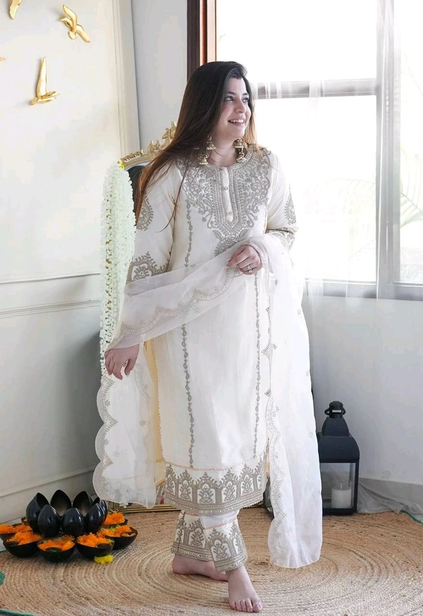 Prayosha Elegant Heavy Chinnon Silk Embroidered Suit Set with Dupatta - L