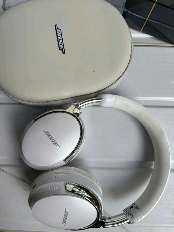 BOSE - QUIETCOMFORT ULTRA - 60 YEARS CELEBRATION MODEL ✨💖