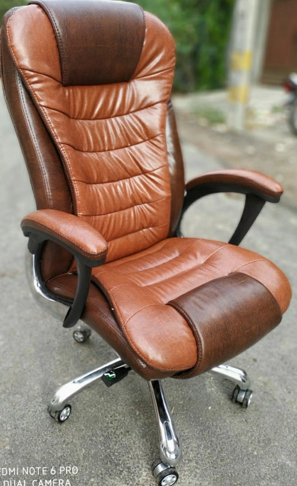 REVOLVING CHAIR (LEATHER) - BROWN