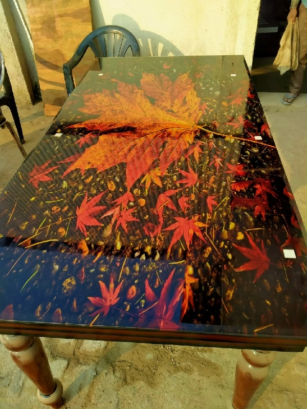 DESIGNER CENTRE TABLE - black with printed design