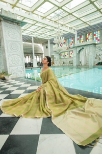 Isha Fab Rutrang_2 - Free, Light Green