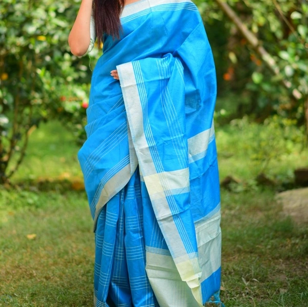 Isha Fab Rutrang_5 - Free, Bright Navy Blue