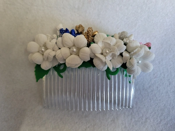 Side Combs With Handmade White Foam Flowers