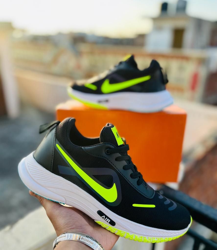 Nike airquent casual store shoes