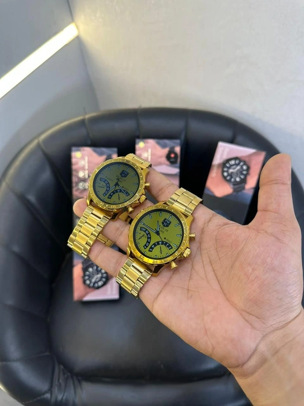 Fossil Smart Watch - Gold
