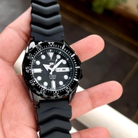 Seiko Men Watch - Black