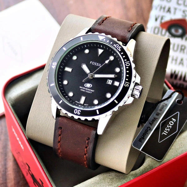 Fossil Best Watch - Maroon