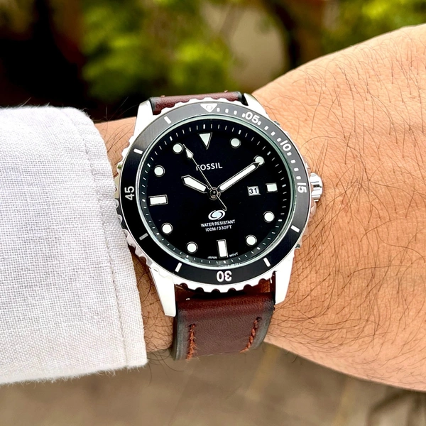 Fossil Best Watch - Maroon