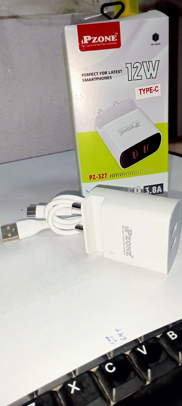 I Pzone 12 W Charger - White